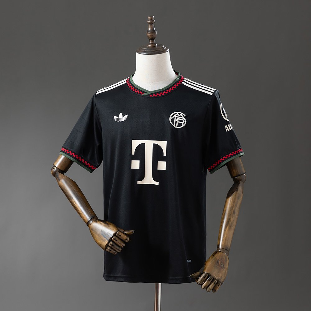 Bayern Múnich 2025/26 Tercera