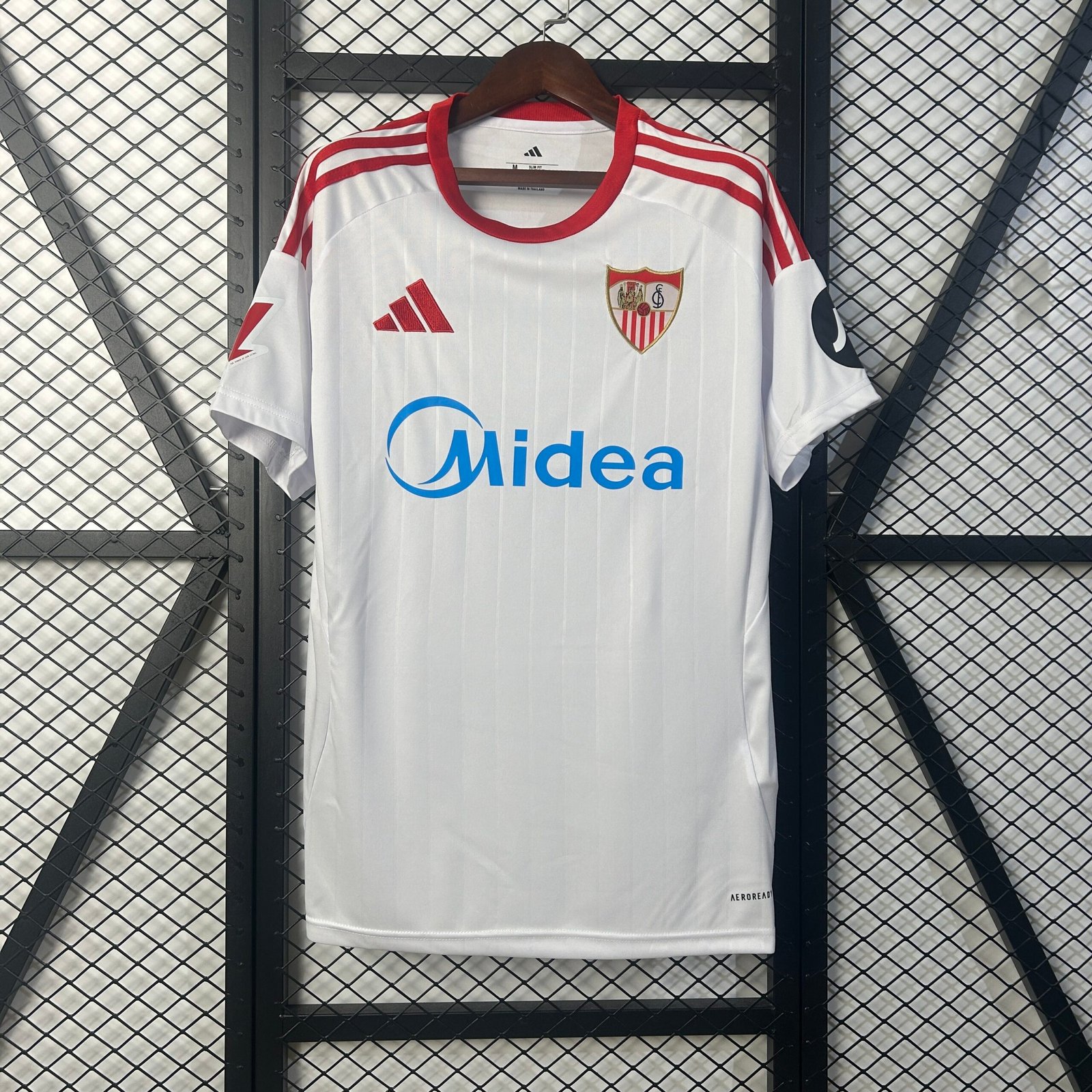 Sevilla 2025/26 Local